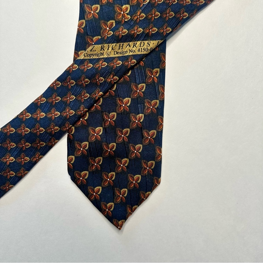 J.Z. RICHARDS Navy Blue Geometric Floral Patterned Classic Silk Tie